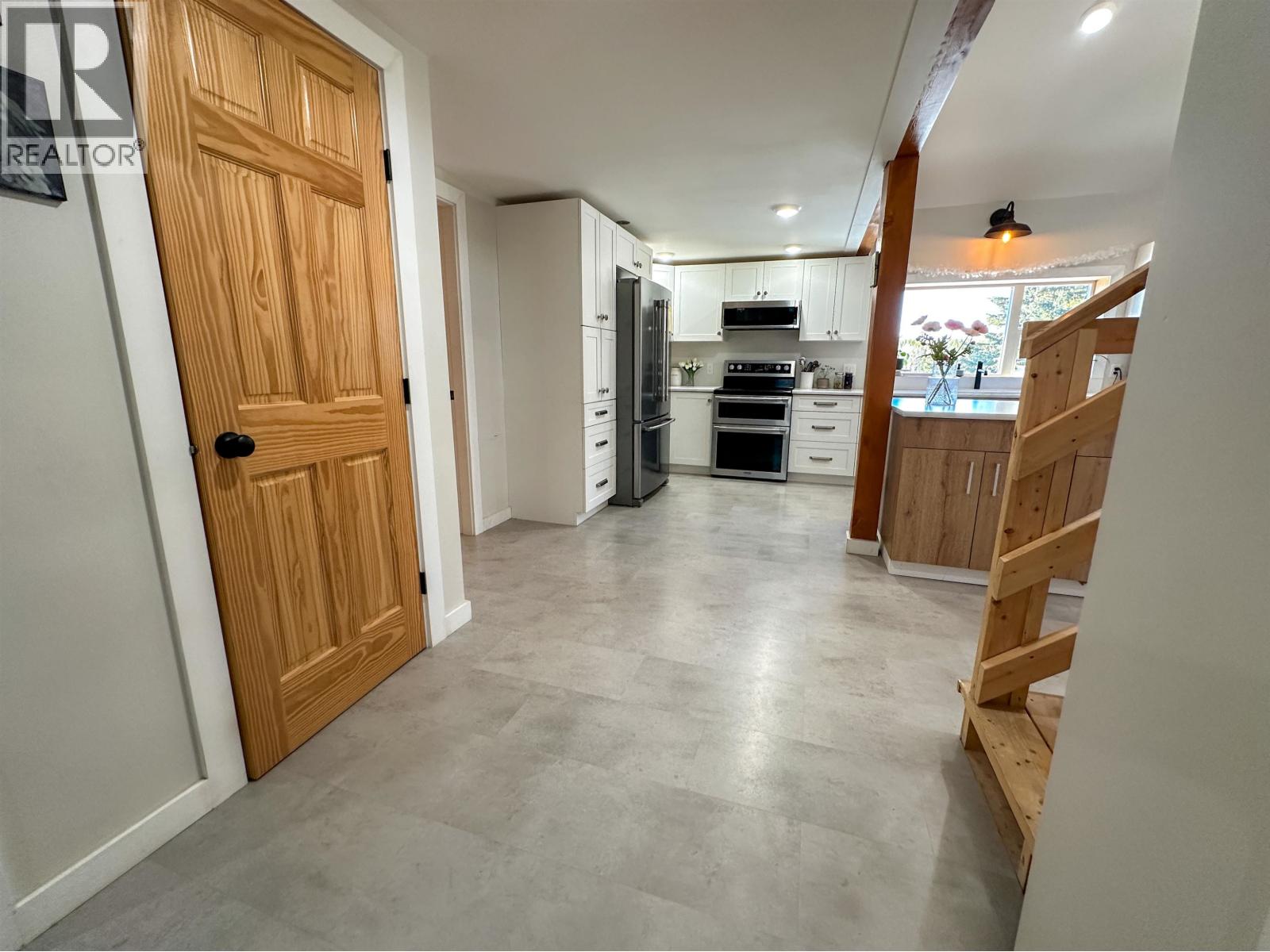 15053 NICKOL ROAD, Vanderhoof