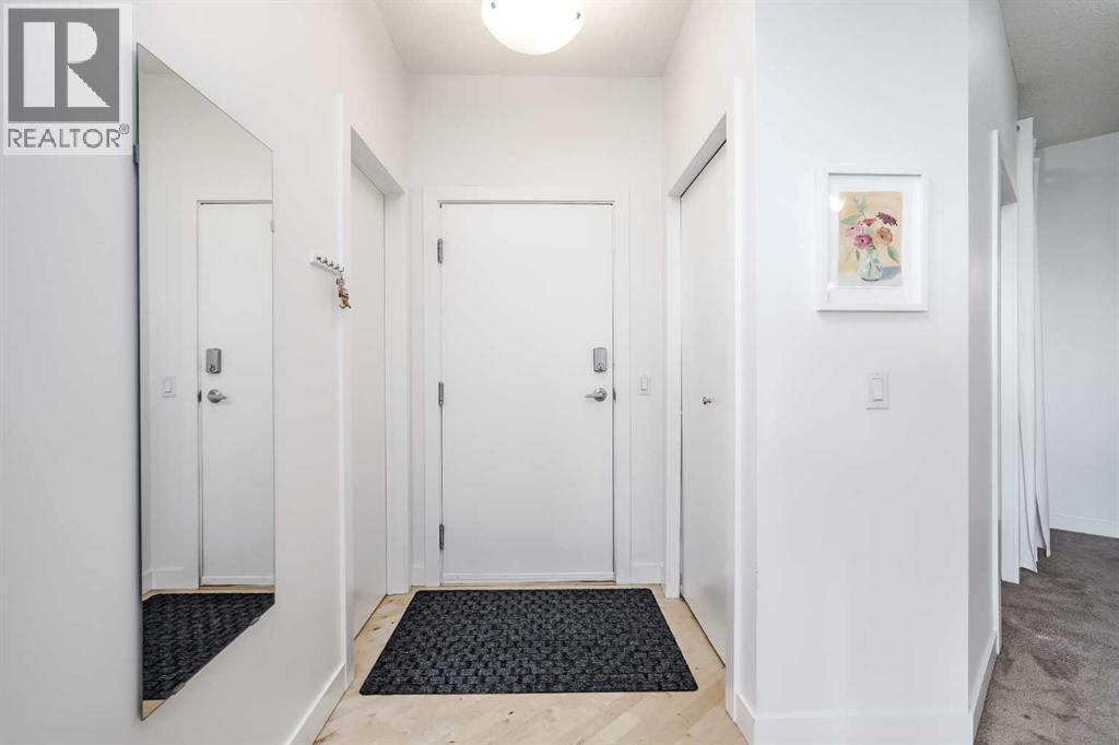 Single Family House for Sale in    Avenue NE Renfrew Calgary 