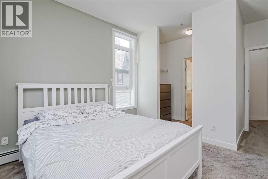 Single Family House for Sale in    Avenue NE Renfrew Calgary 