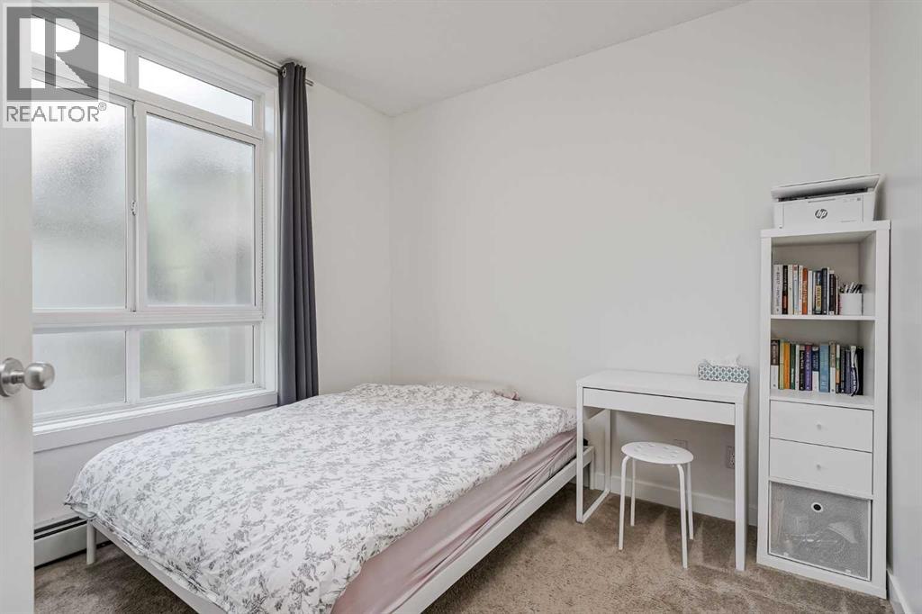Single Family House for Sale in    Avenue NE Renfrew Calgary 