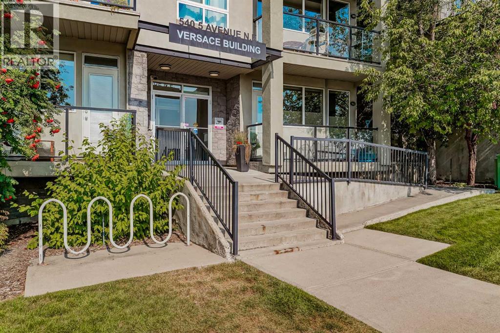 Single Family House for Sale in    Avenue NE Renfrew Calgary 