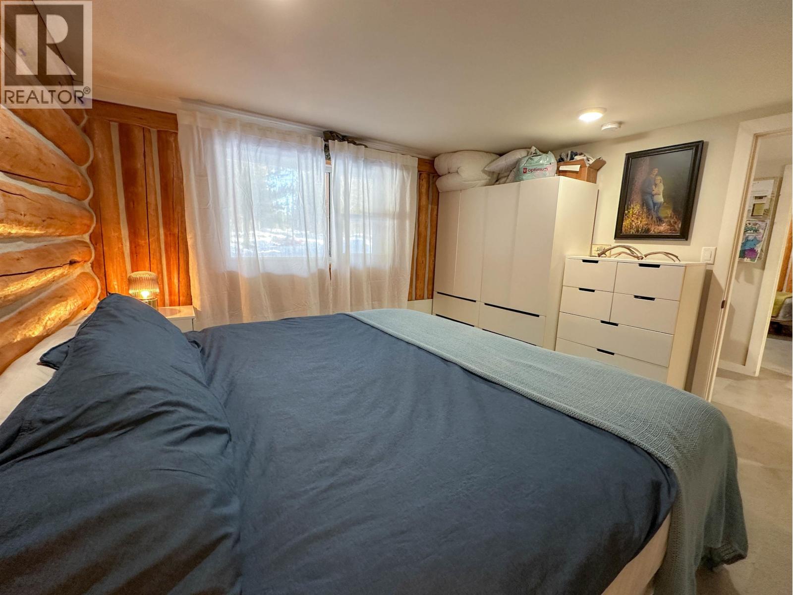 15053 NICKOL ROAD, Vanderhoof