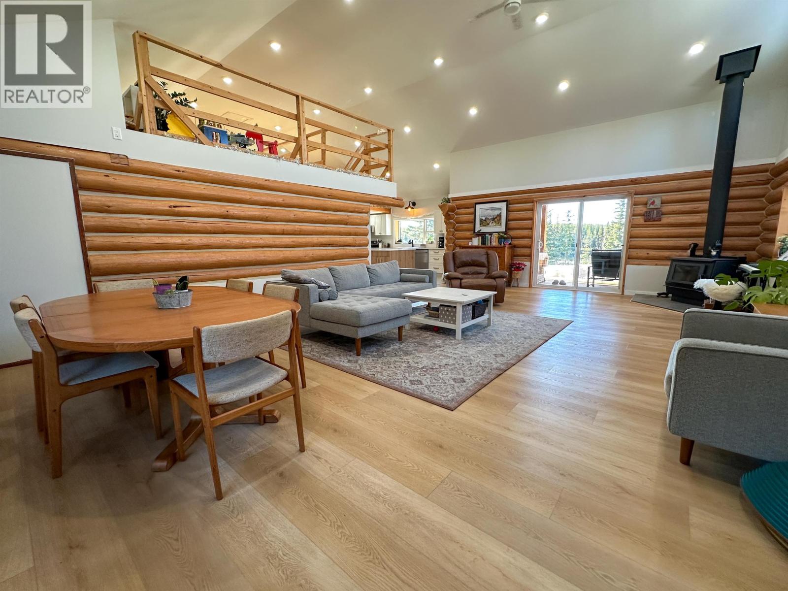 15053 NICKOL ROAD, Vanderhoof