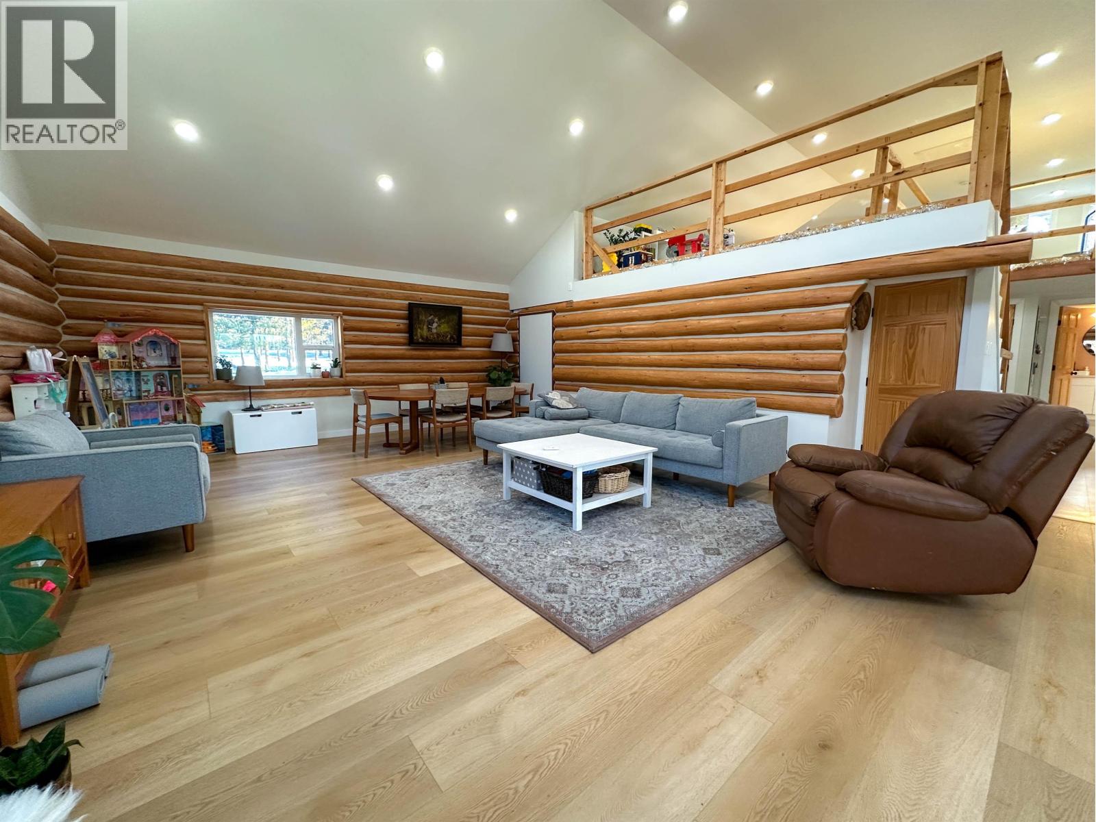15053 NICKOL ROAD, Vanderhoof