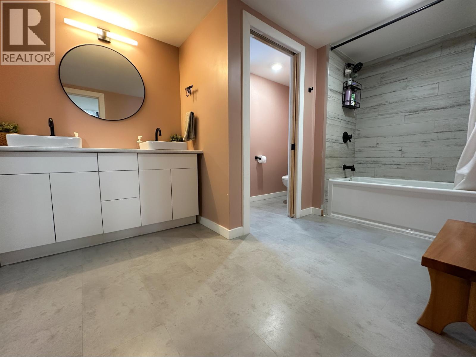 15053 NICKOL ROAD, Vanderhoof