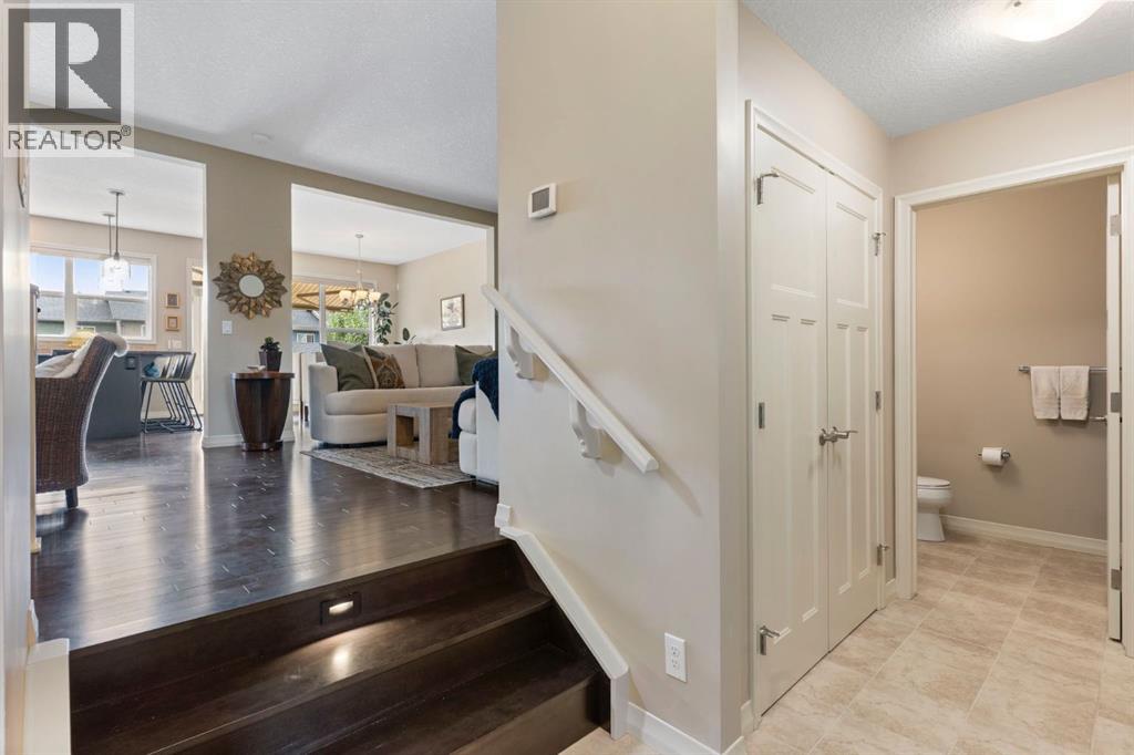 33 Sundown Grove, Cochrane