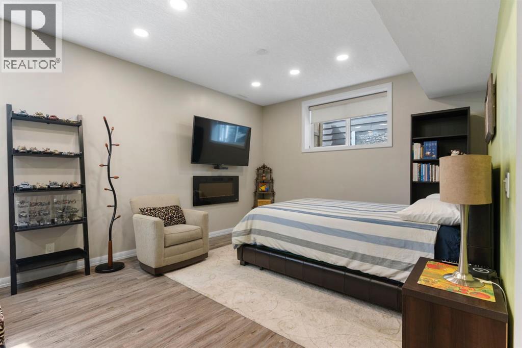 33 Sundown Grove, Cochrane
