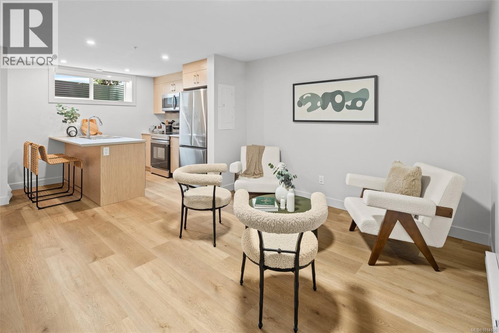 3731 Producers Way, Colwood