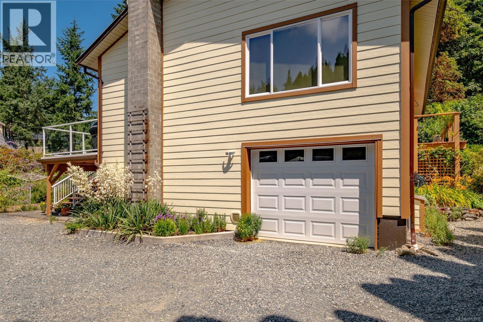 2897 Fuller Lake Rd, Chemainus