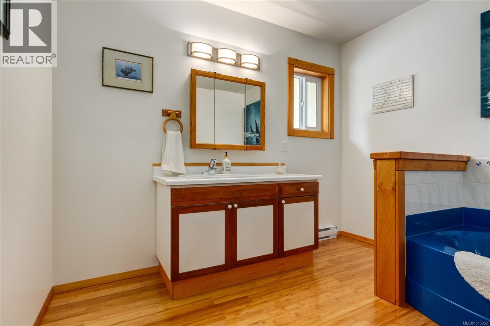 2897 Fuller Lake Rd, Chemainus