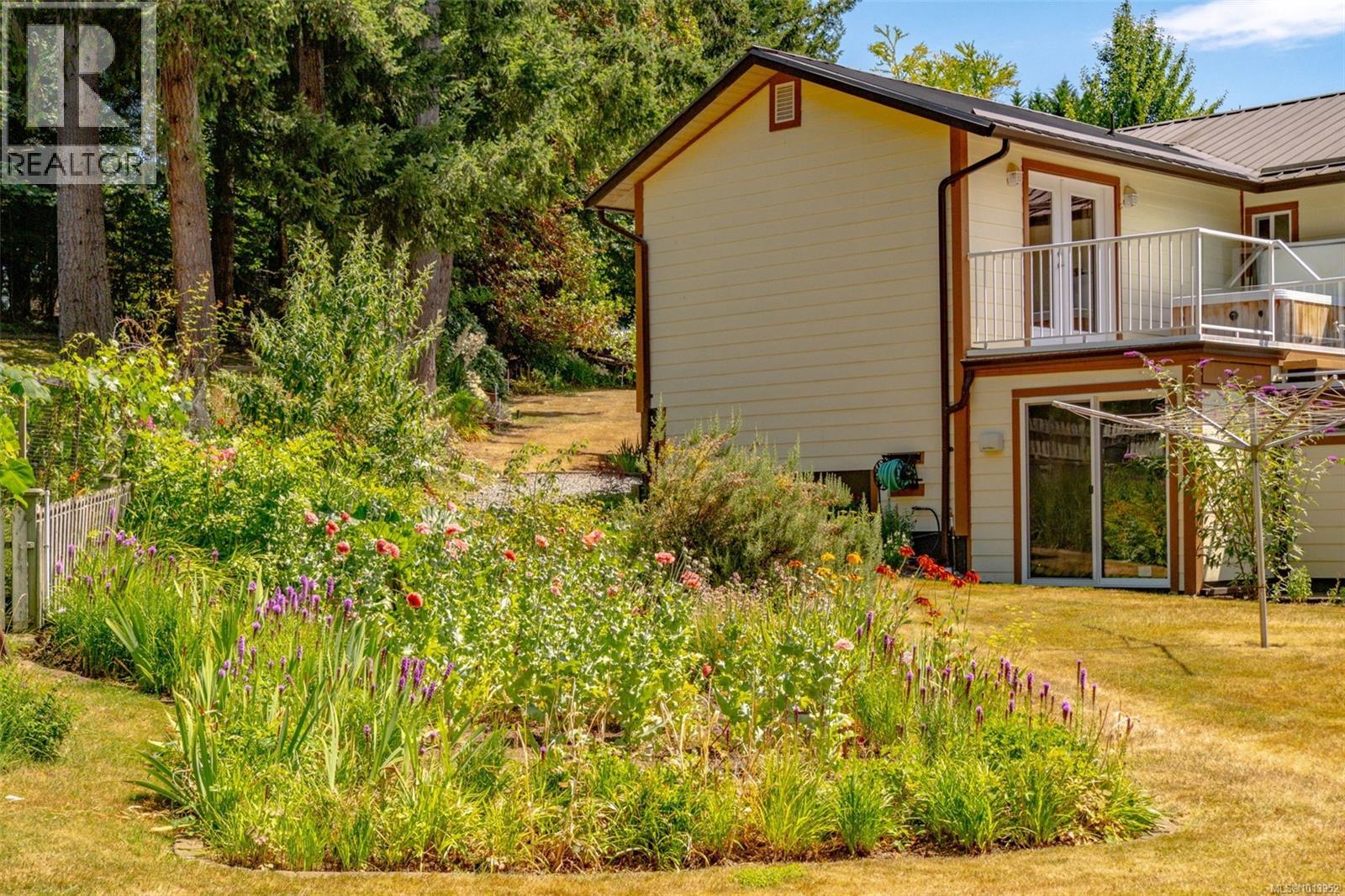 2897 Fuller Lake Rd, Chemainus