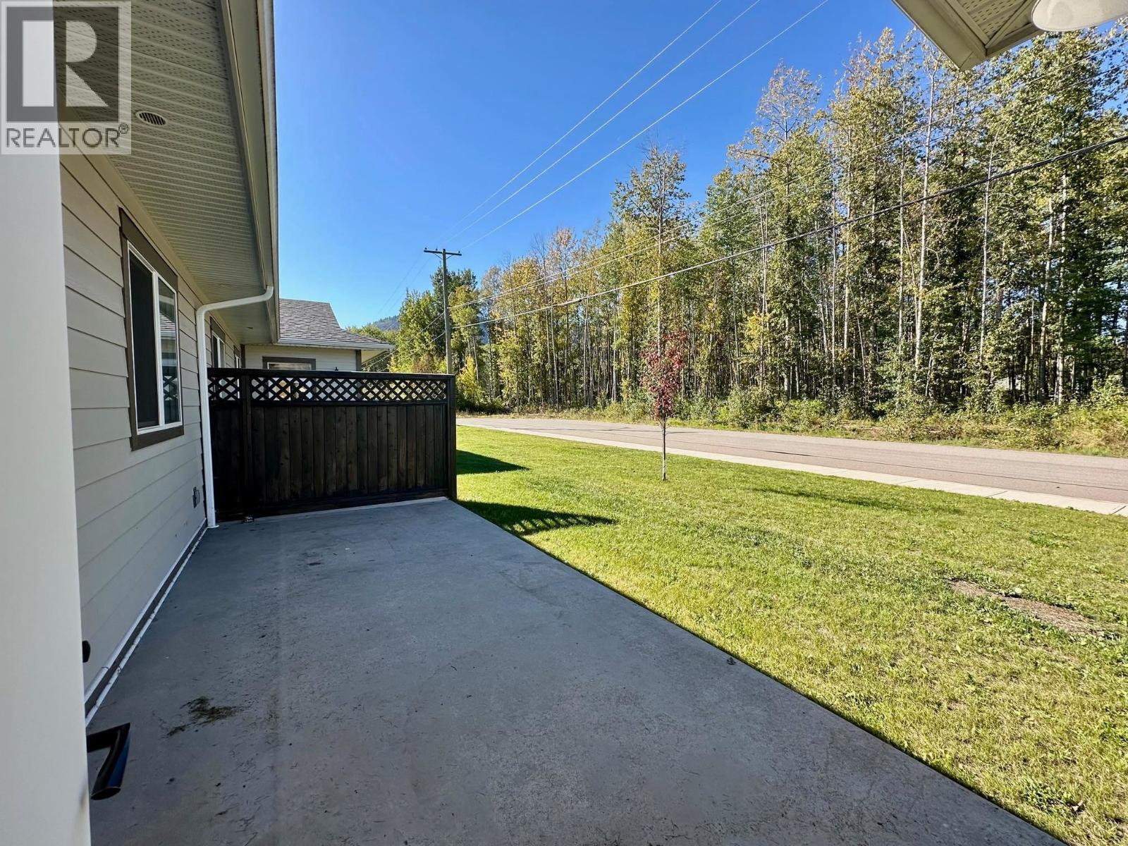 #101-1192 VANCOUVER Street, Smithers