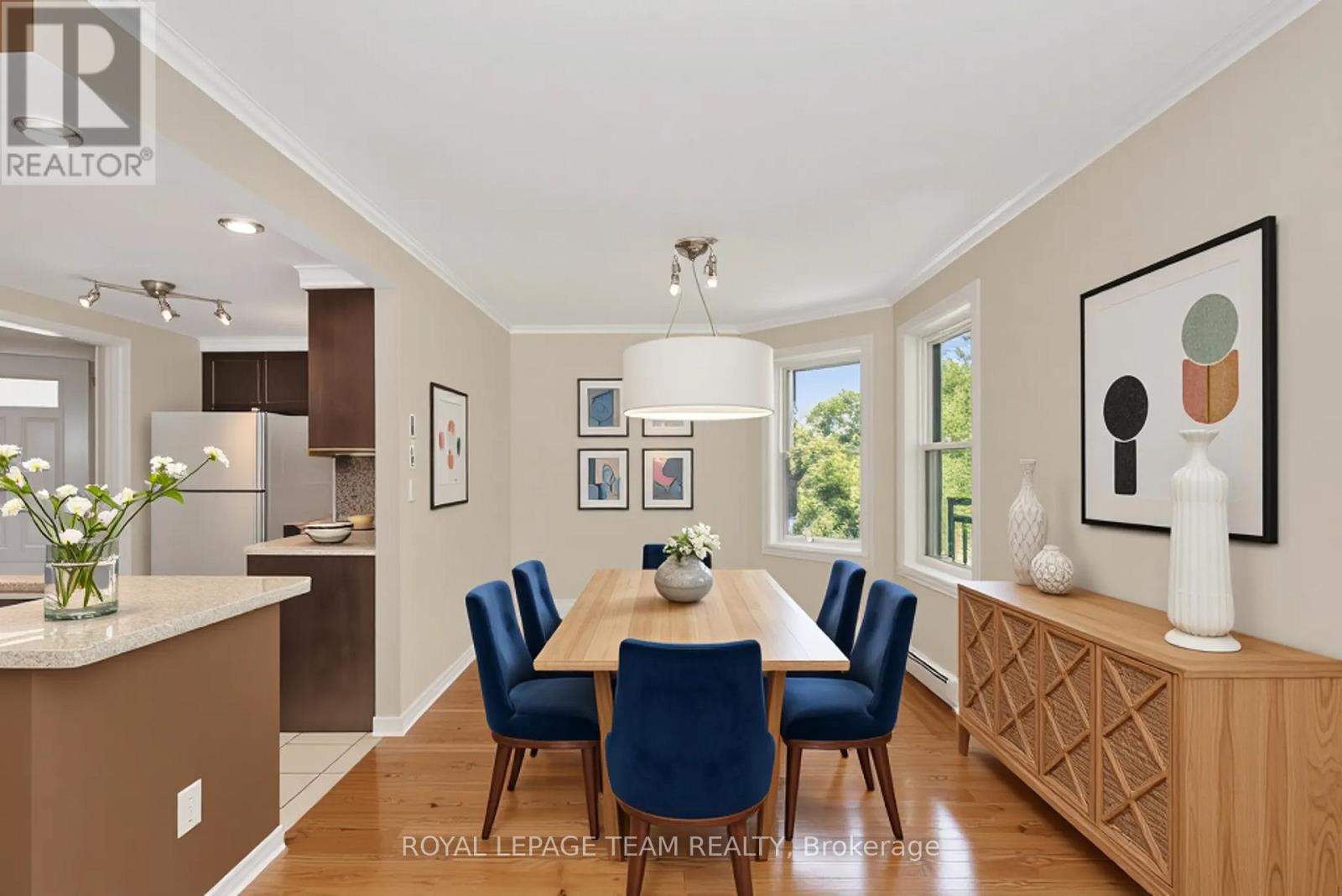Dining Area With Virtual Staging