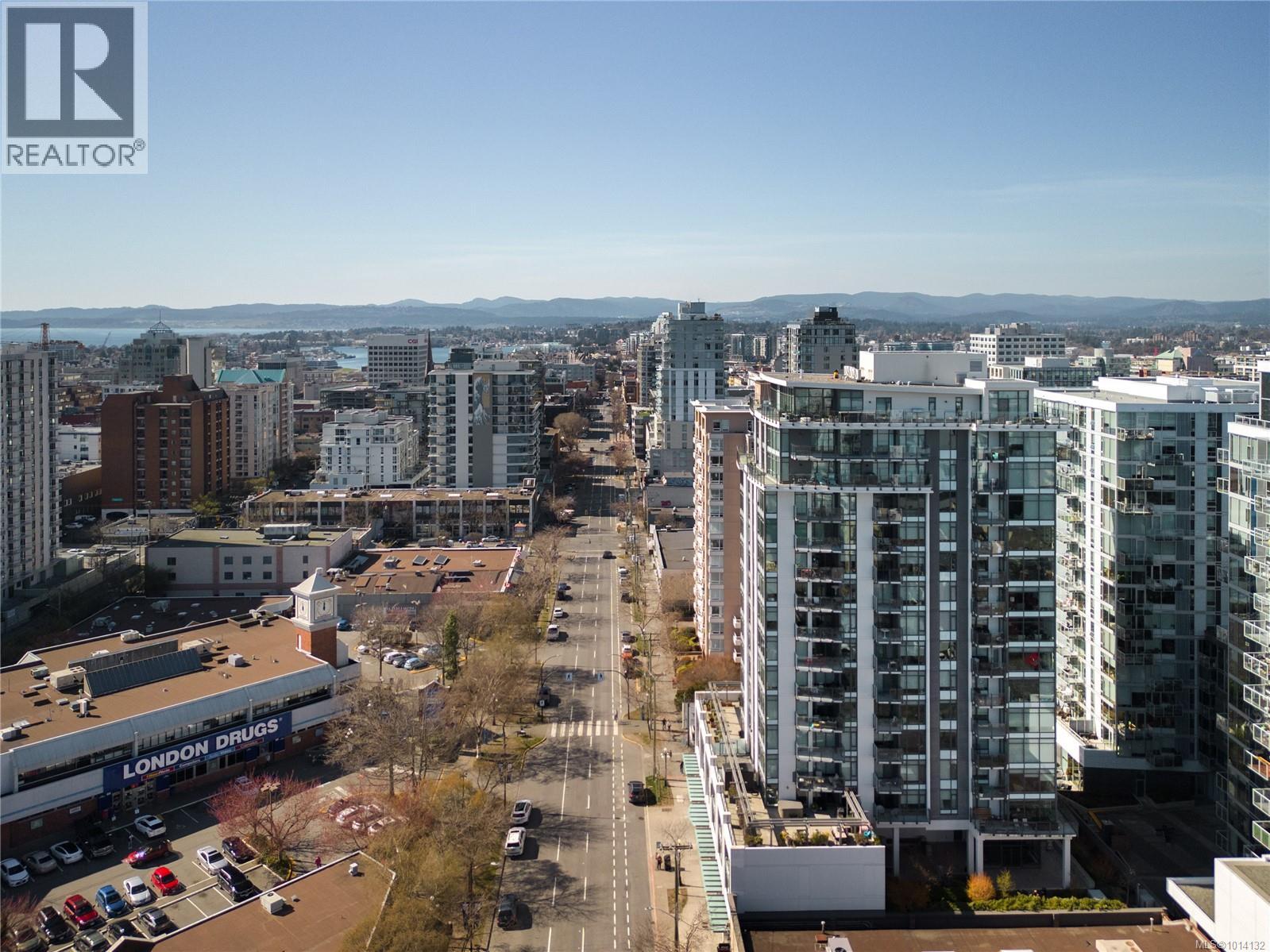 1008 845 Yates Street, Victoria