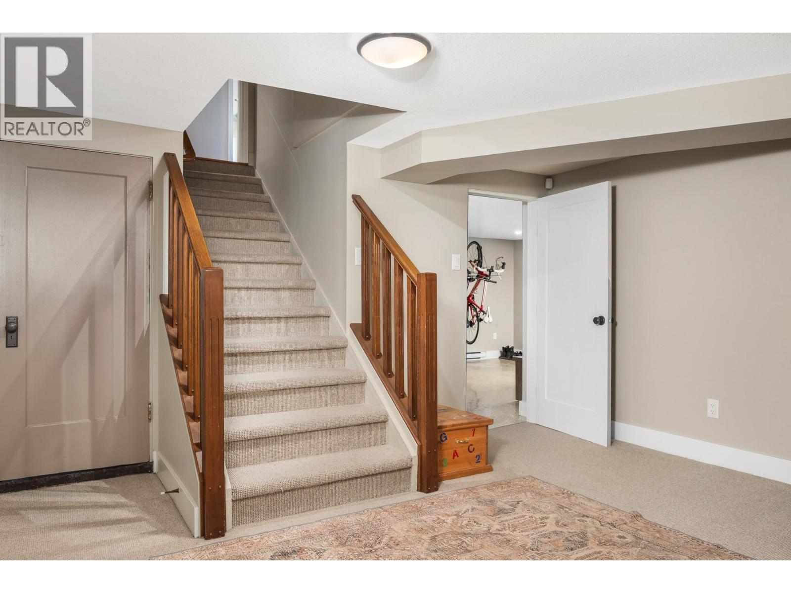 2202 26 Street - 33