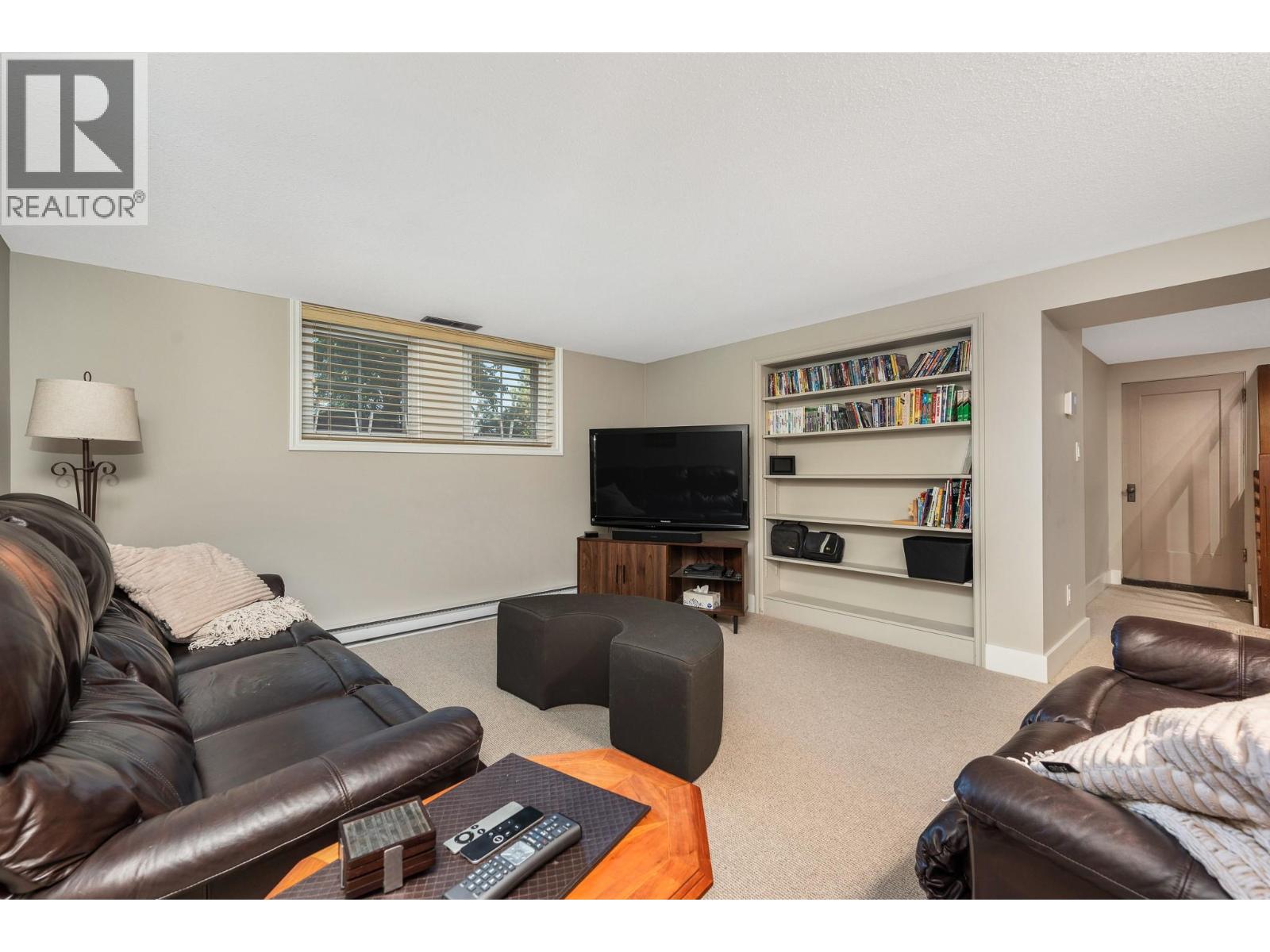 2202 26 Street - 35