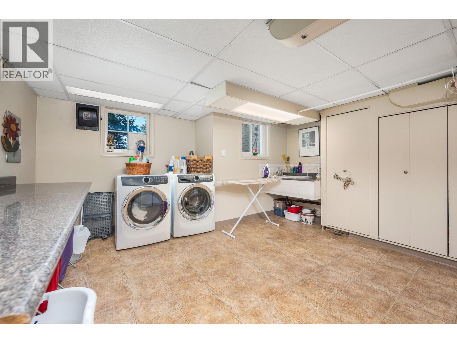2202 26 Street - 37