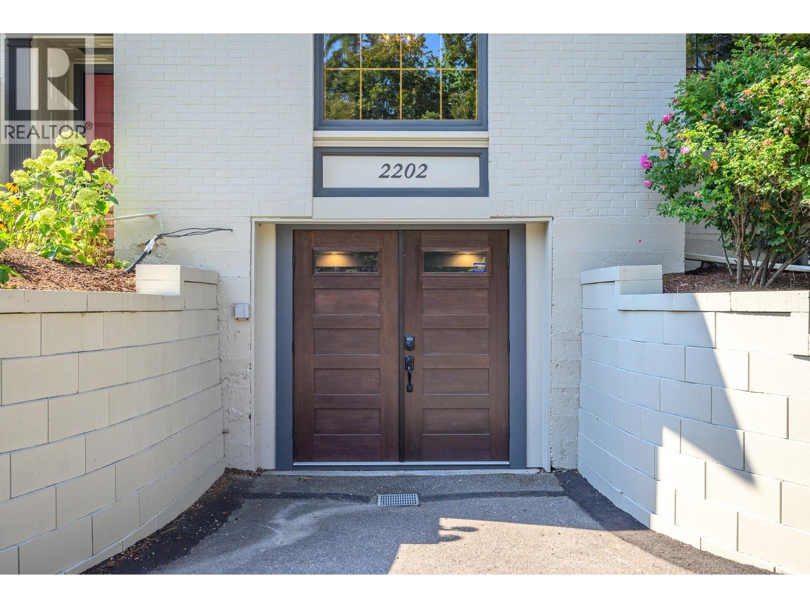 2202 26 Street - 40