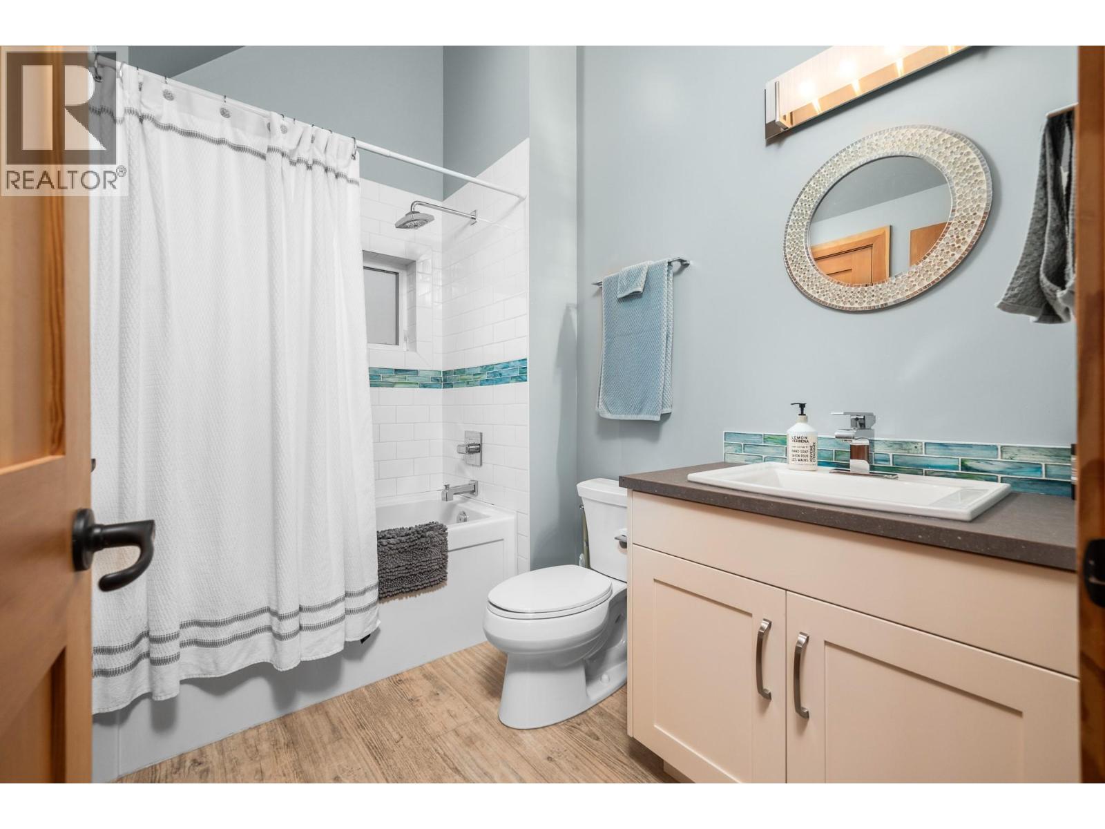 2202 26 Street - 53