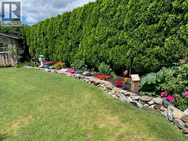 814 8 Avenue, Vernon