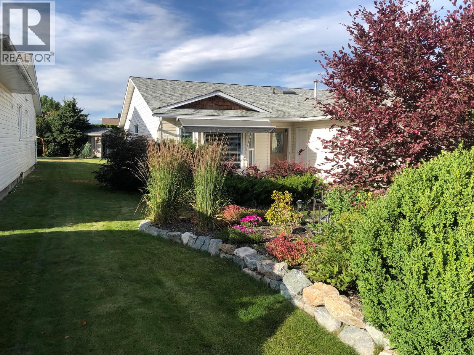 814 8 Avenue, Vernon