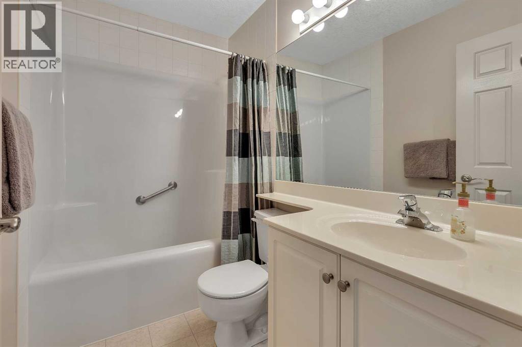 Single Family House for Sale in  Harvest Grove Close NE Harvest Hills Calgary 