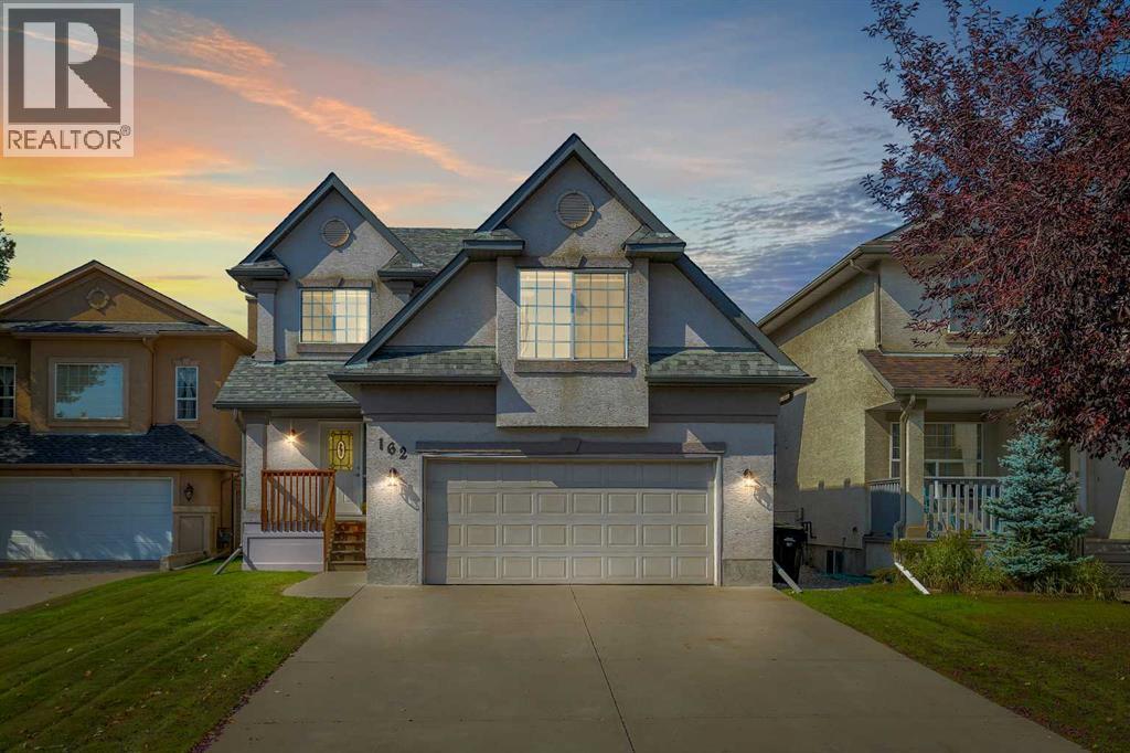 Single Family House for Sale in  Harvest Grove Close NE Harvest Hills Calgary 