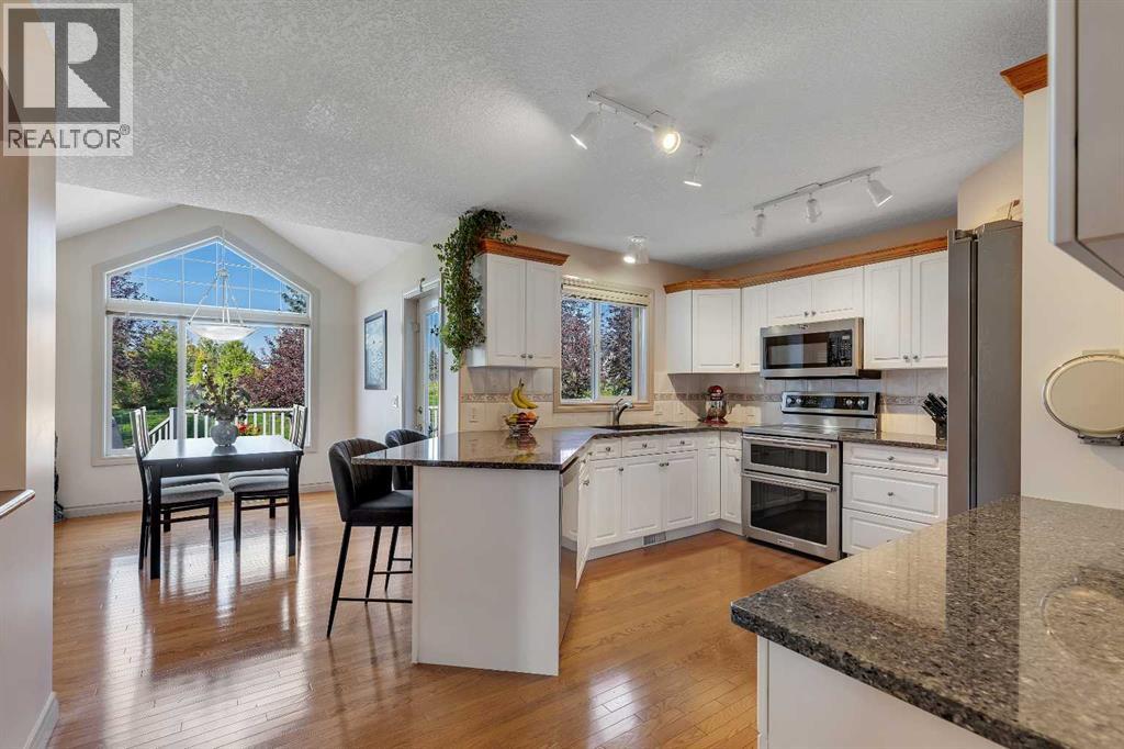 Single Family House for Sale in  Harvest Grove Close NE Harvest Hills Calgary 