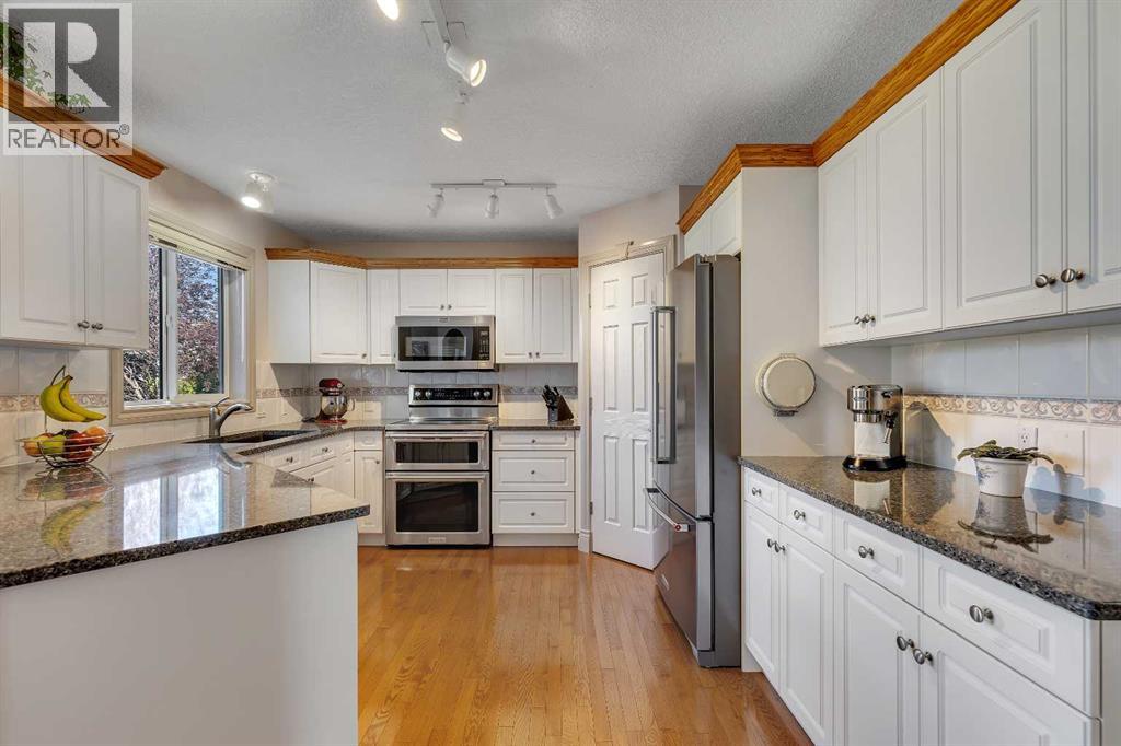 Single Family House for Sale in  Harvest Grove Close NE Harvest Hills Calgary 