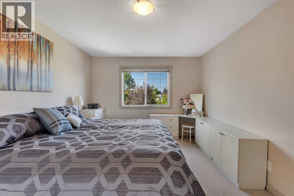 Single Family House for Sale in  Harvest Grove Close NE Harvest Hills Calgary 