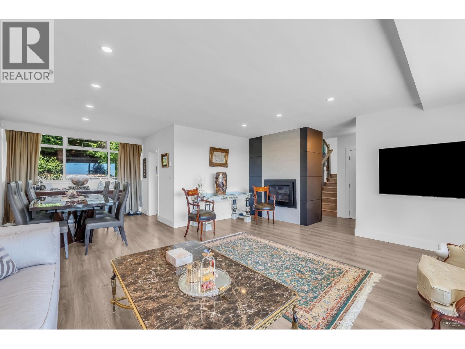 1555 LAWSON AVENUE, West Vancouver