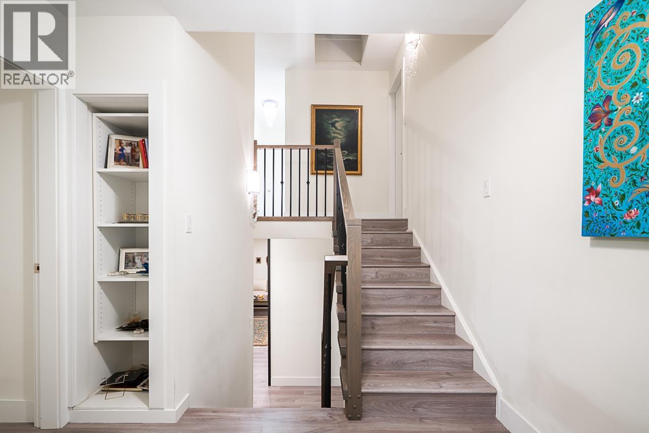 1555 LAWSON AVENUE, West Vancouver