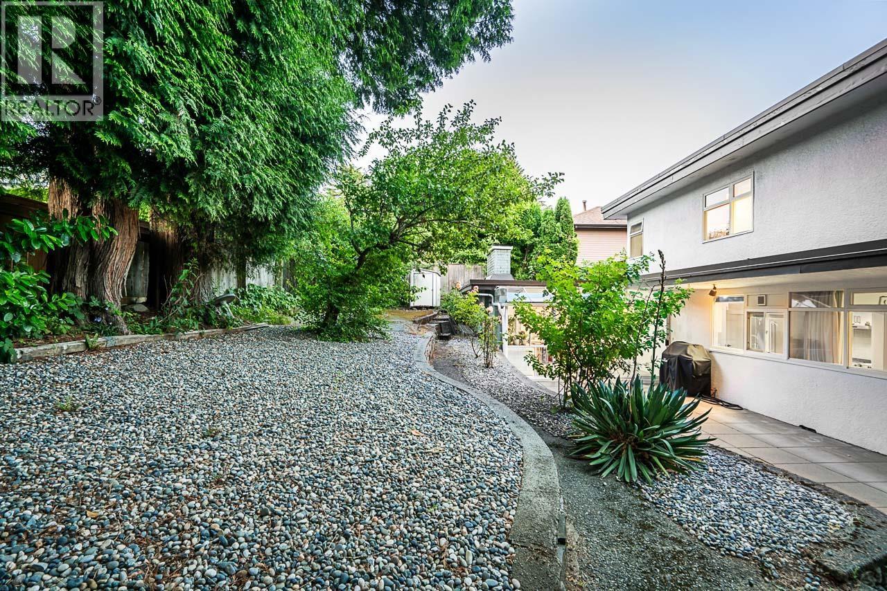 1555 LAWSON AVENUE, West Vancouver