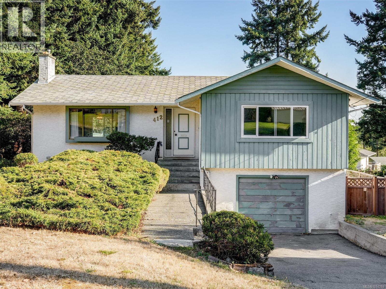 412 Gamble Pl, Colwood