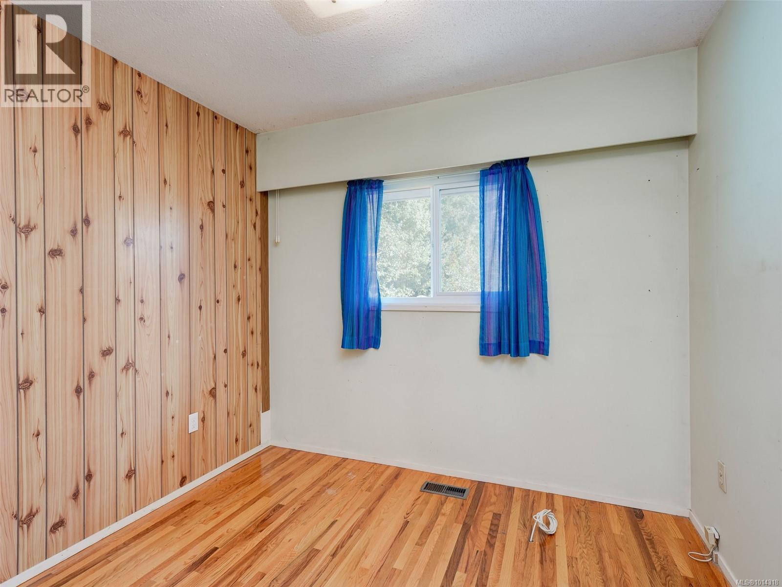 412 Gamble Pl, Colwood