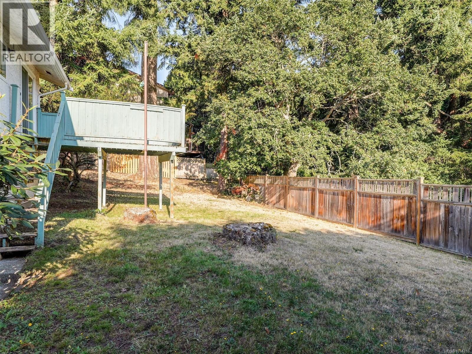 412 Gamble Pl, Colwood