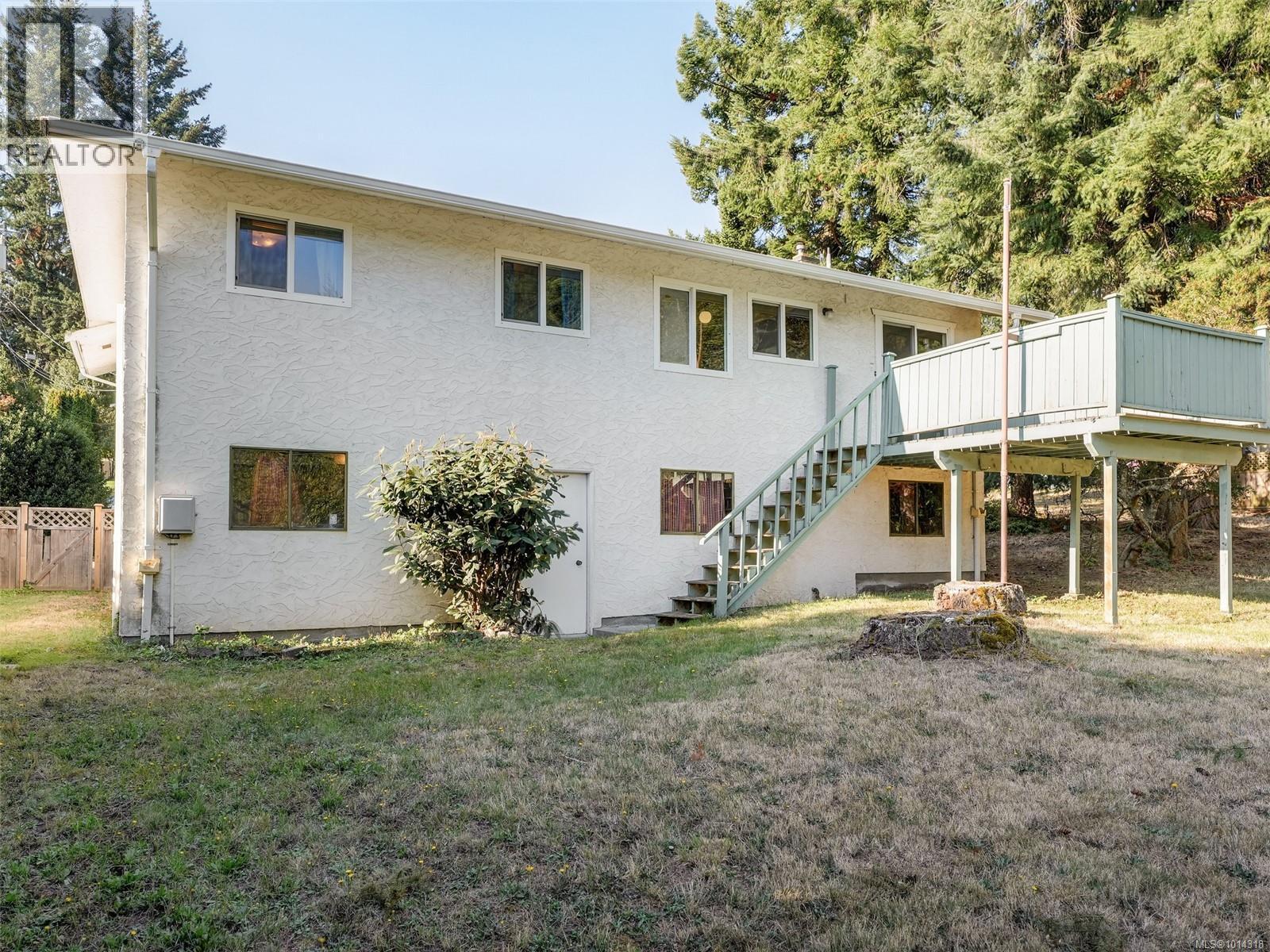 412 Gamble Pl, Colwood