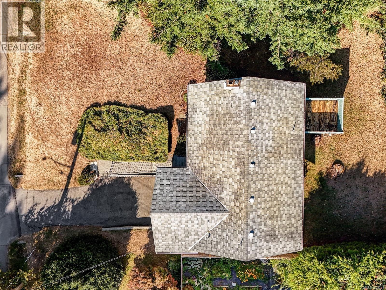 412 Gamble Pl, Colwood