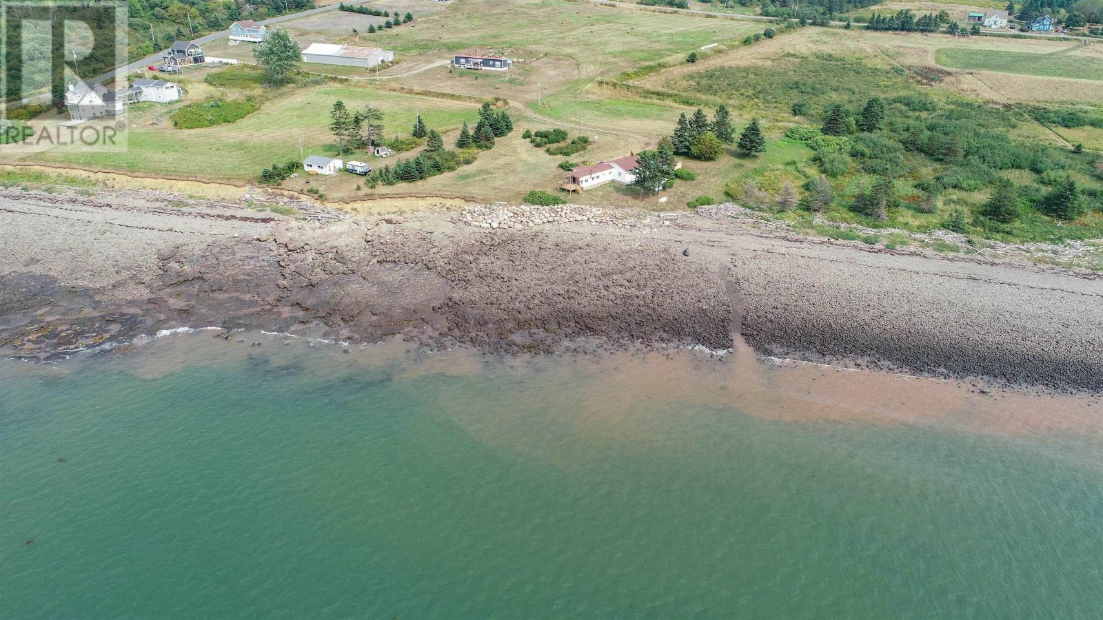 Property 3 of 44 of 1472 Cape Split Rd