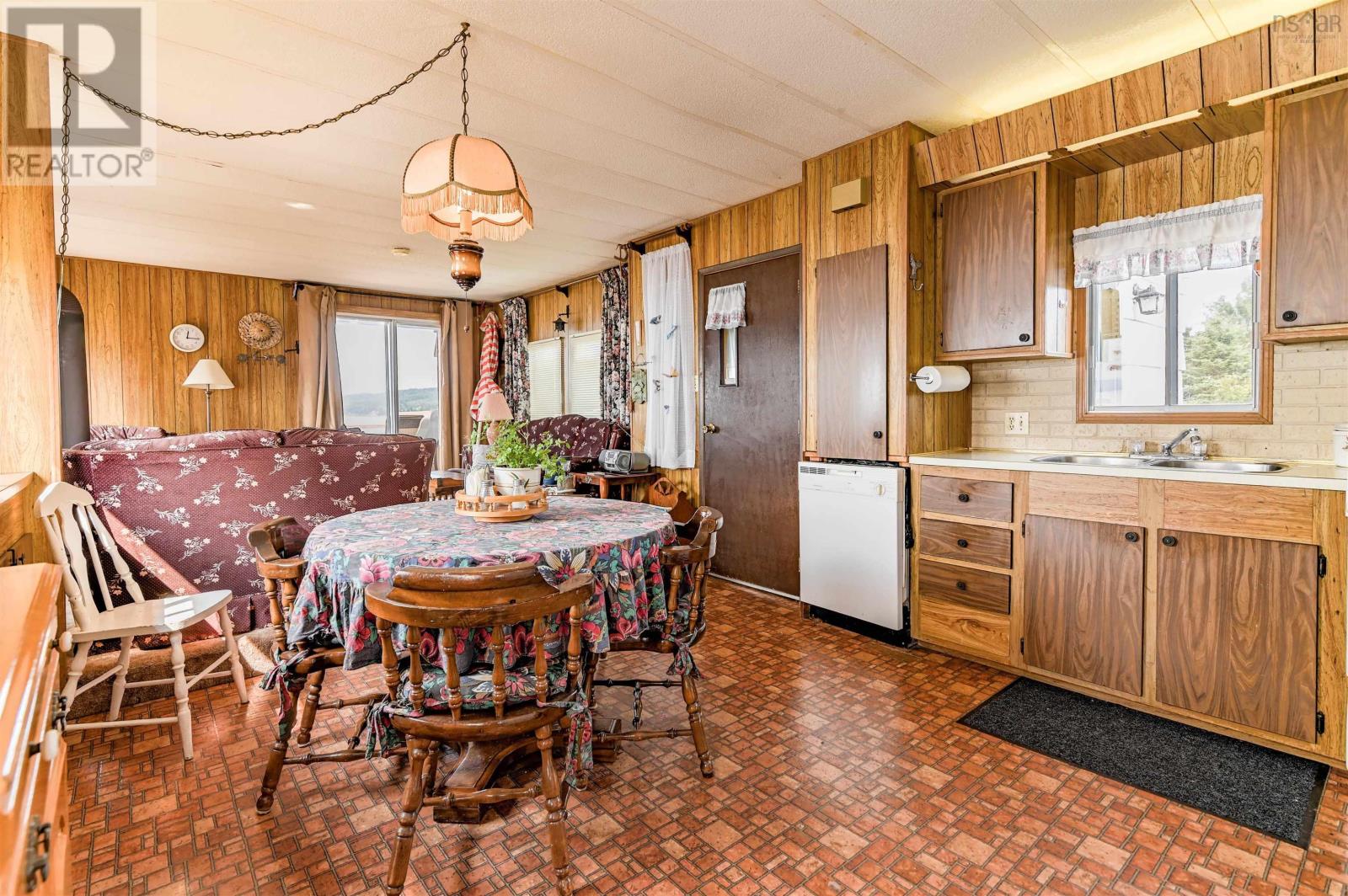 Property 16 of 44 of 1472 Cape Split Rd