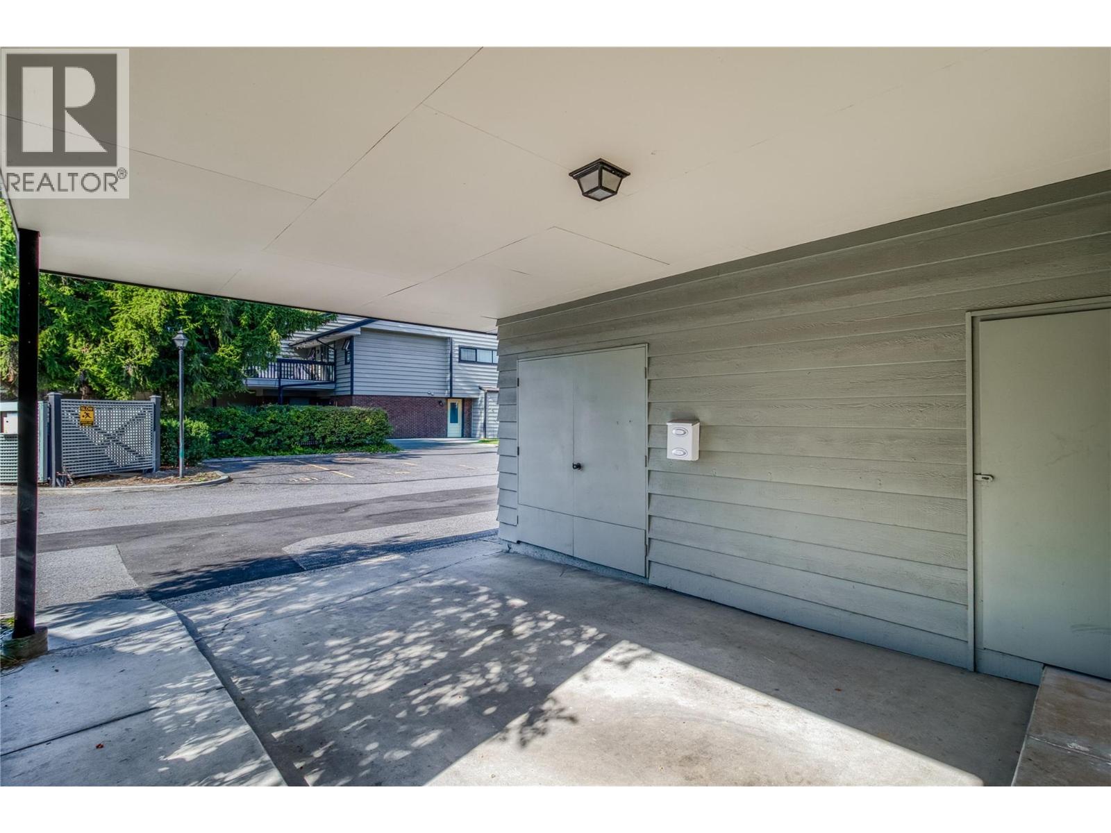 151 1050 Springfield Road, Kelowna