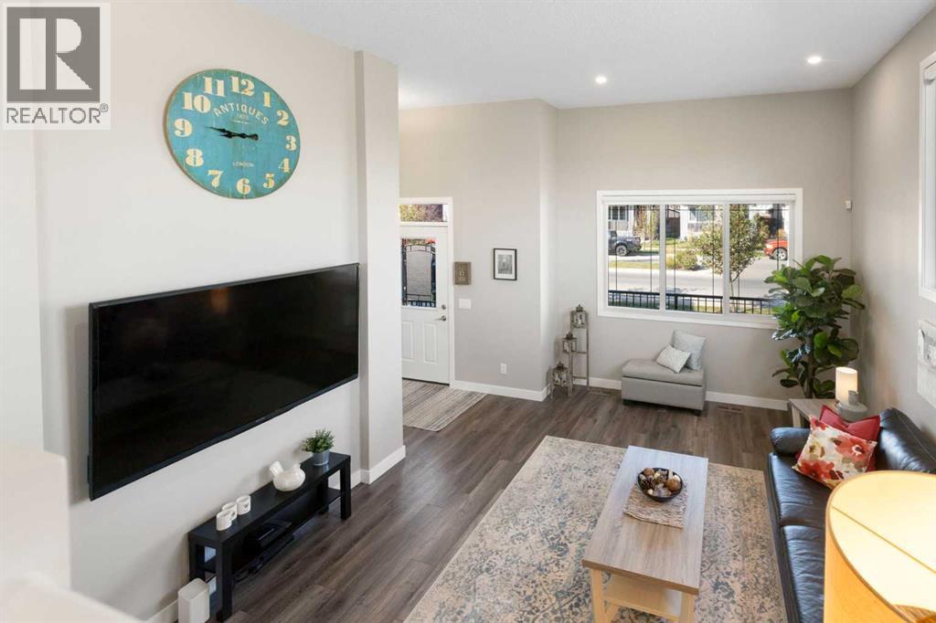 272 Sundown Road, Cochrane