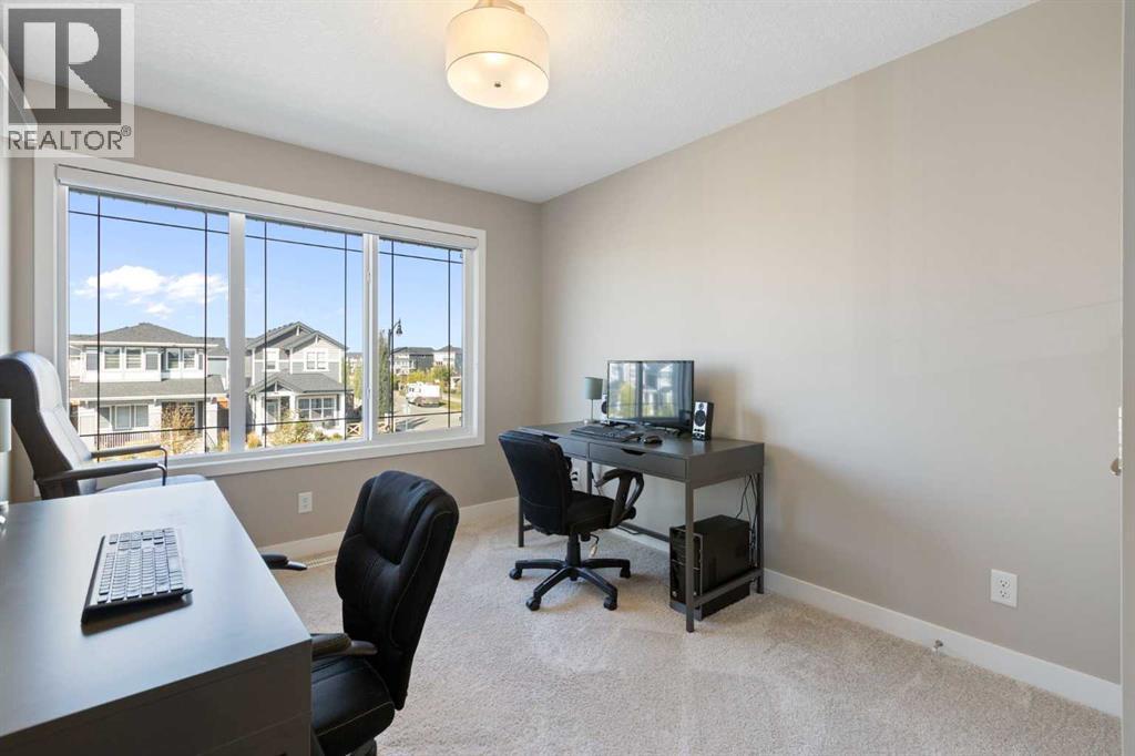 272 Sundown Road, Cochrane
