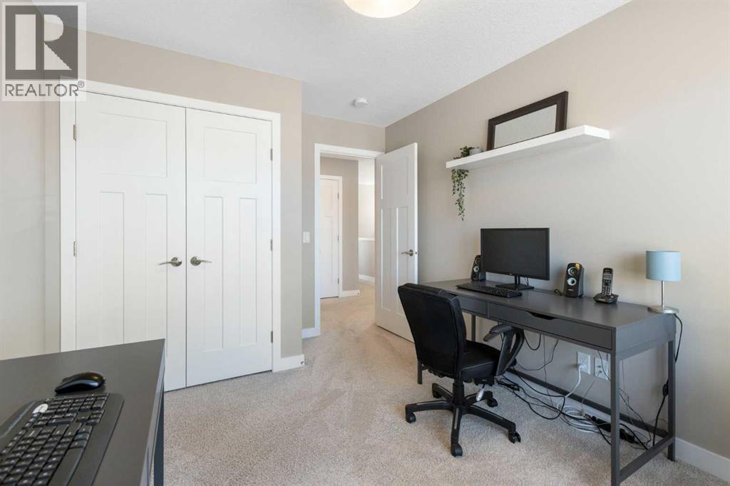 272 Sundown Road, Cochrane