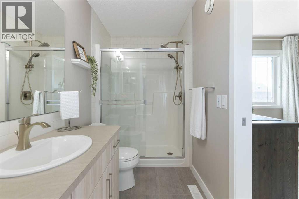 272 Sundown Road, Cochrane