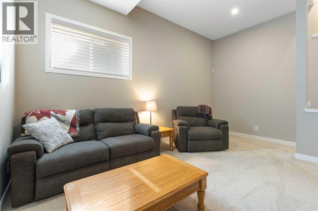 272 Sundown Road, Cochrane