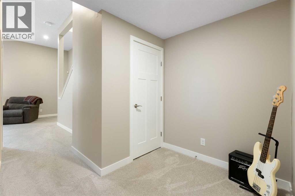 272 Sundown Road, Cochrane
