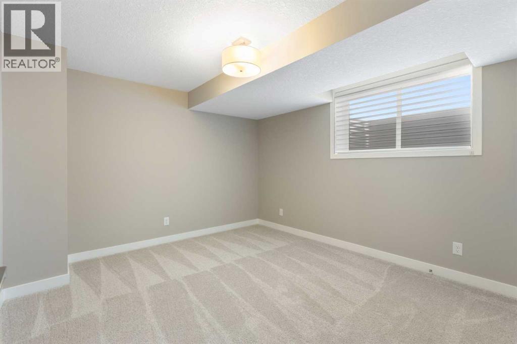 272 Sundown Road, Cochrane