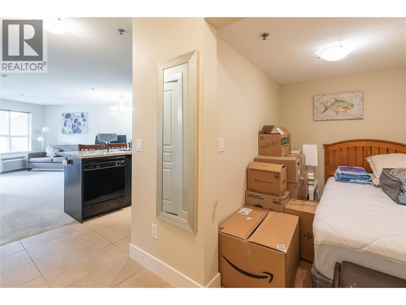 218 1089 Sunset Drive, Kelowna