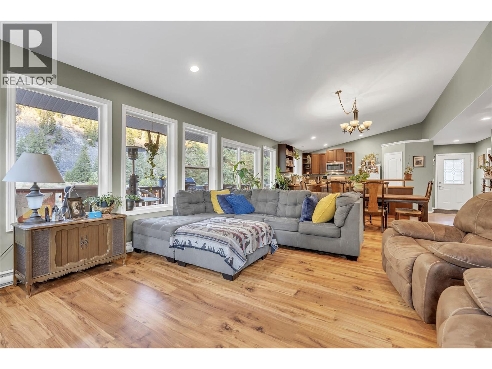2613 OLD HEDLEY Road, Hedley
